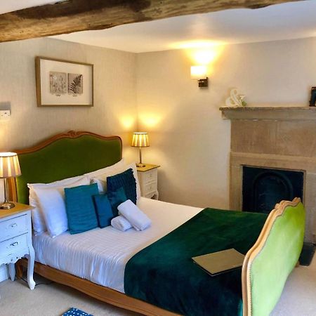 Elton Gratton Grange Farm Bed & Breakfast エクステリア 写真