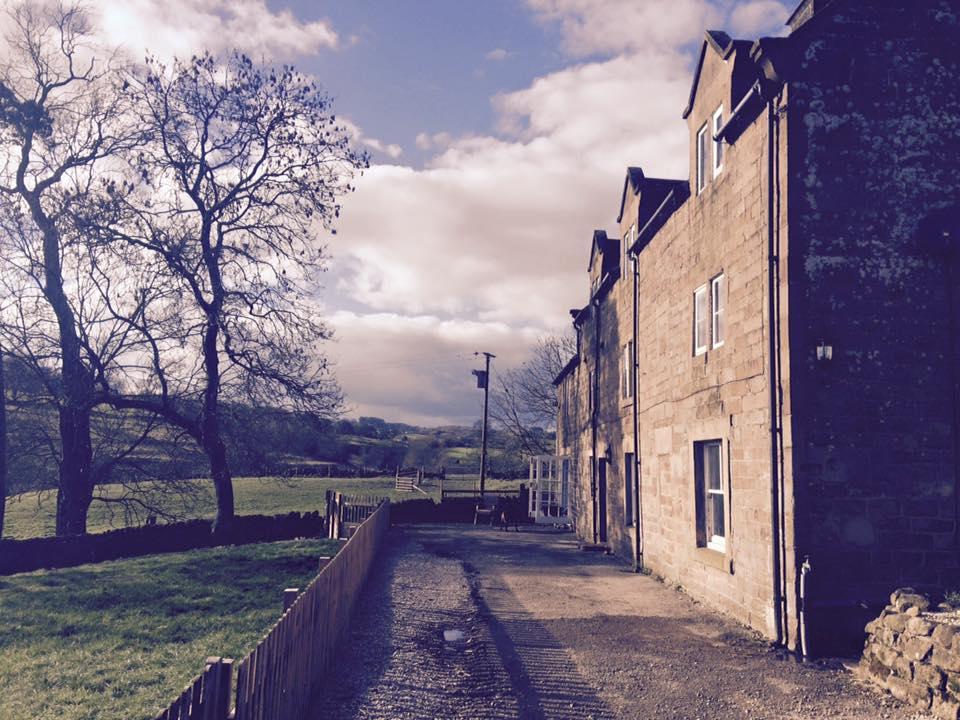 Elton Gratton Grange Farm Bed & Breakfast エクステリア 写真