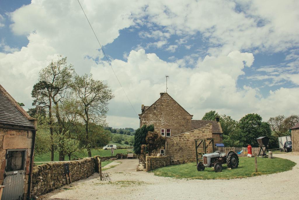 Elton Gratton Grange Farm Bed & Breakfast エクステリア 写真