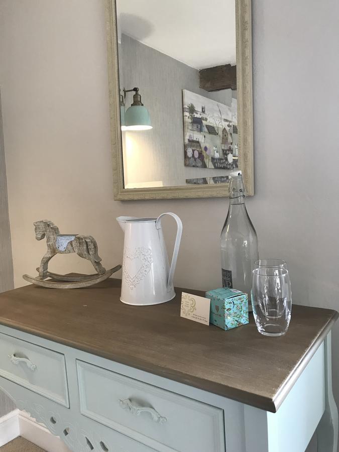 Elton Gratton Grange Farm Bed & Breakfast エクステリア 写真